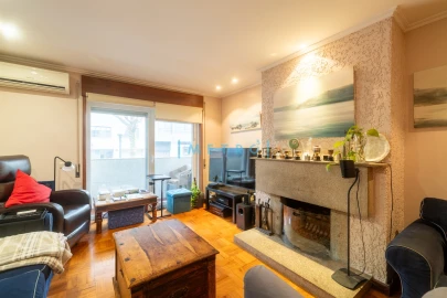 Apartamento T4 para Venda em Aldoar, Foz do Douro e Nevogilde