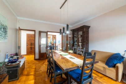 Apartamento T4 para Venda em Aldoar, Foz do Douro e Nevogilde