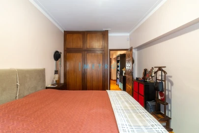 Apartamento T4 para Venda em Aldoar, Foz do Douro e Nevogilde