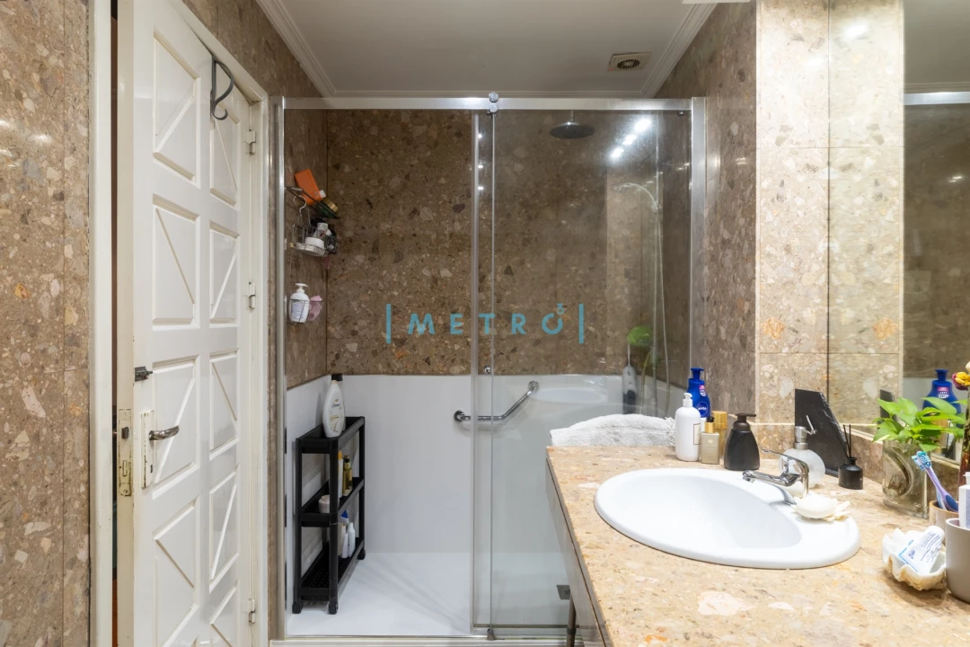 Apartamento T4 para Venda em Aldoar, Foz do Douro e Nevogilde Foto 22