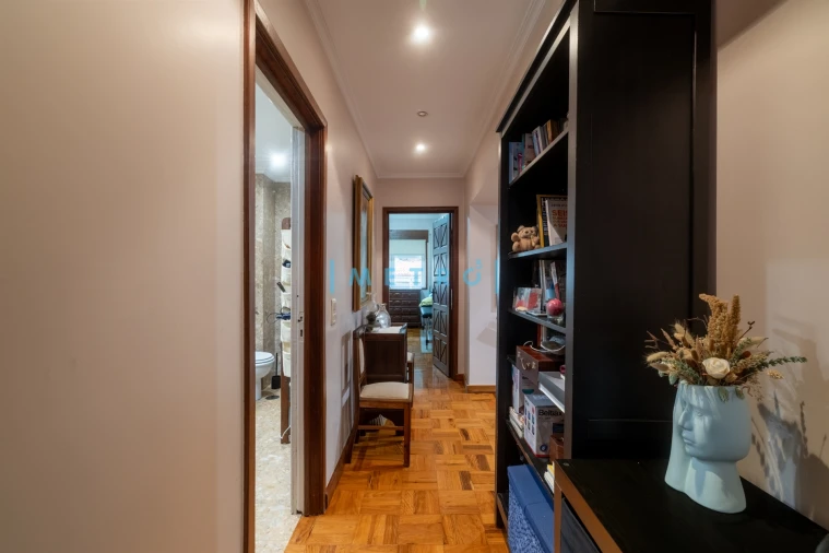 Apartamento T4 para Venda em Aldoar, Foz do Douro e Nevogilde Foto 5