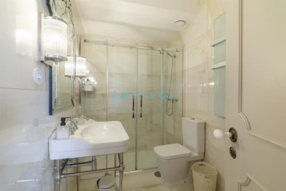 Apartamento T2 para Venda em Aldoar, Foz do Douro e Nevogilde