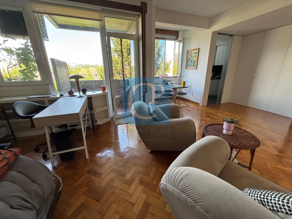 Apartamento T1 para Arrendamento em Paranhos Foto 2