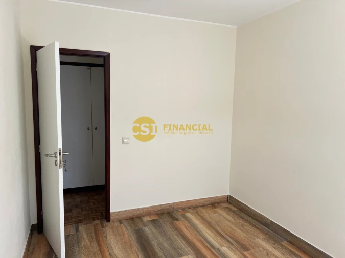 Apartamento T4 para Venda em Ovar, São João, Arada e São Vicente de Pereira Jusã Foto 5