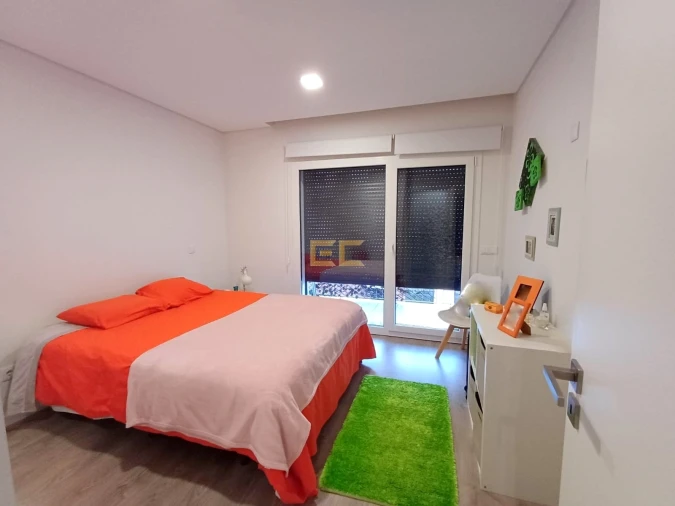 Apartamento T1 para Venda em Tavarede Foto 13