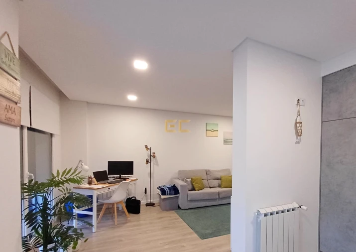 Apartamento T1 para Venda em Tavarede Foto 5