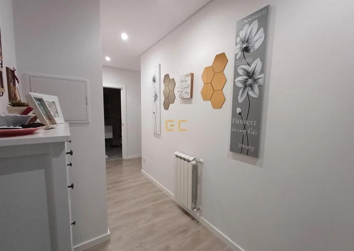 Apartamento T1 para Venda em Tavarede Foto 15