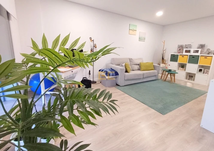 Apartamento T1 para Venda em Tavarede Foto 6