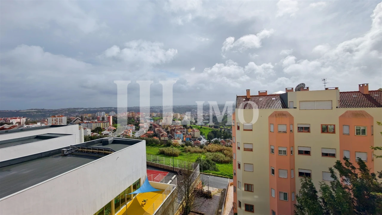 Apartamento T3 para Venda em Ramada e Caneças Foto 11