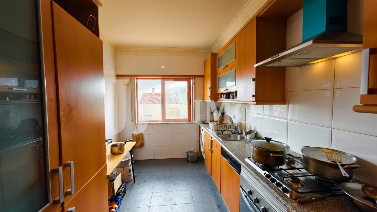 Apartamento T3 para Venda em Ramada e Caneças Foto 25