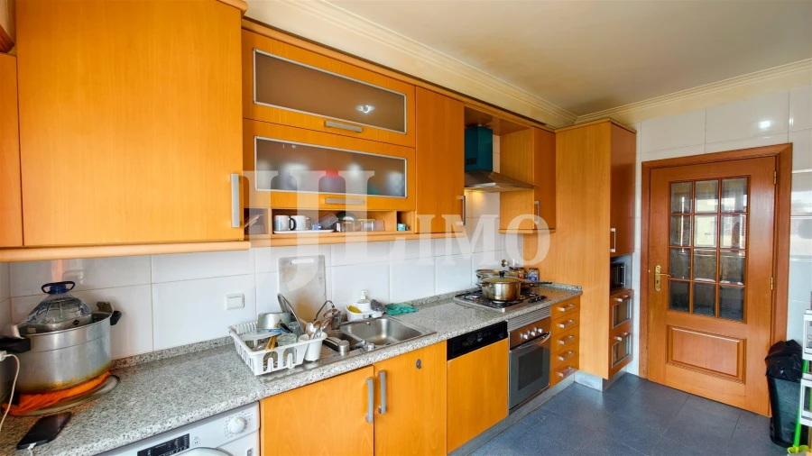 Apartamento T3 para Venda em Ramada e Caneças Foto 27