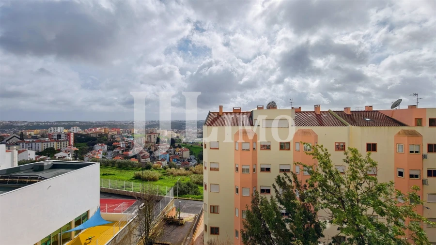 Apartamento T3 para Venda em Ramada e Caneças Foto 29