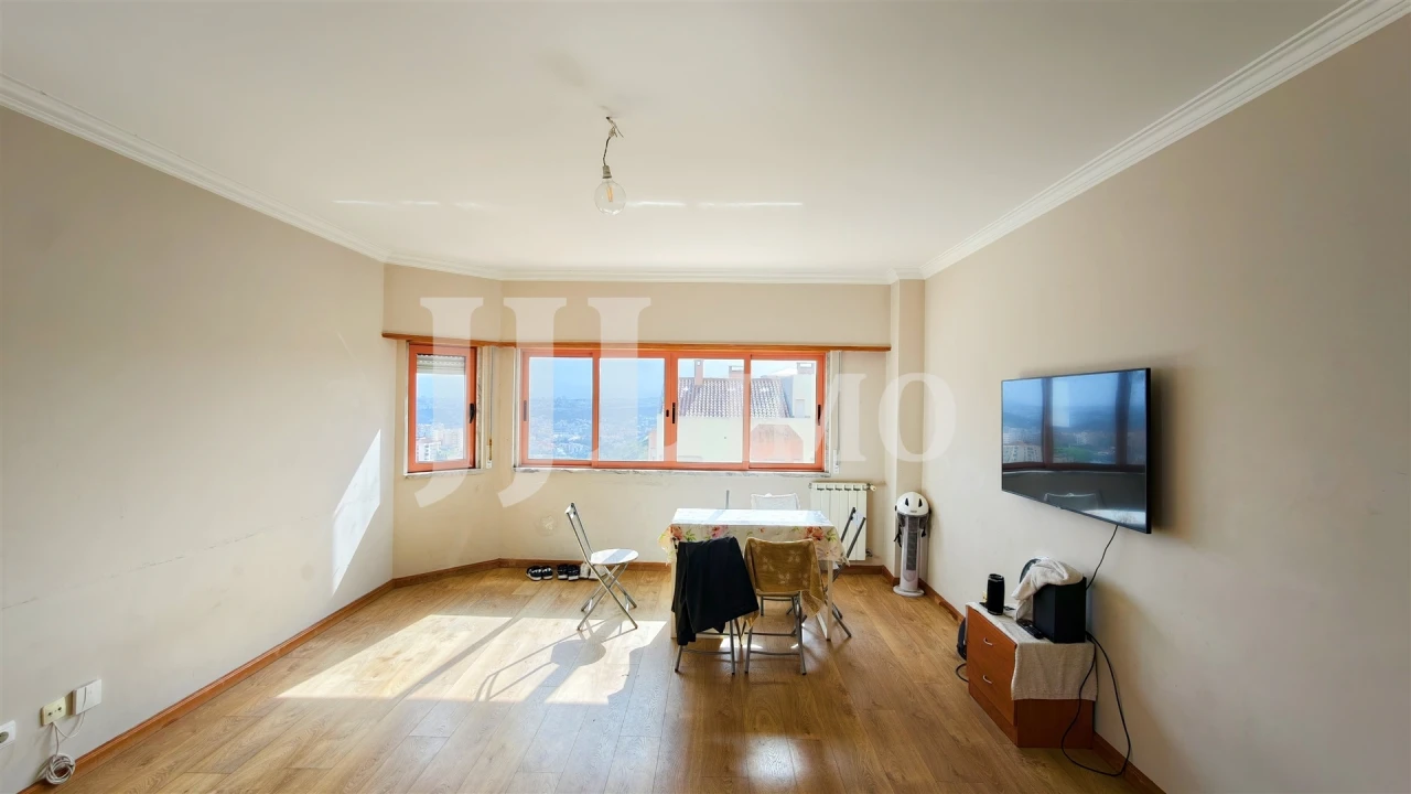 Apartamento T3 para Venda em Ramada e Caneças Foto 1