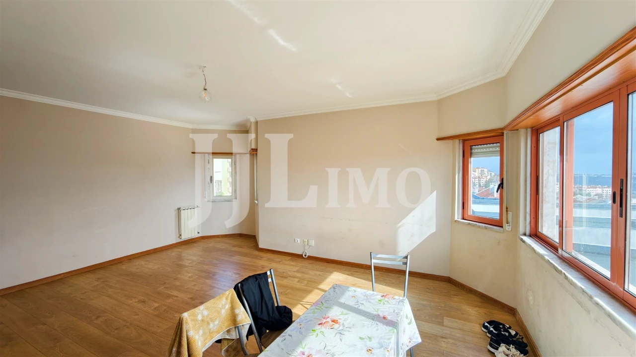 Apartamento T3 para Venda em Ramada e Caneças Foto 10