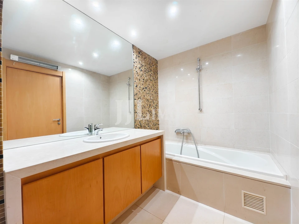 Apartamento T3 para Arrendamento em São Domingos de Benfica Foto 18