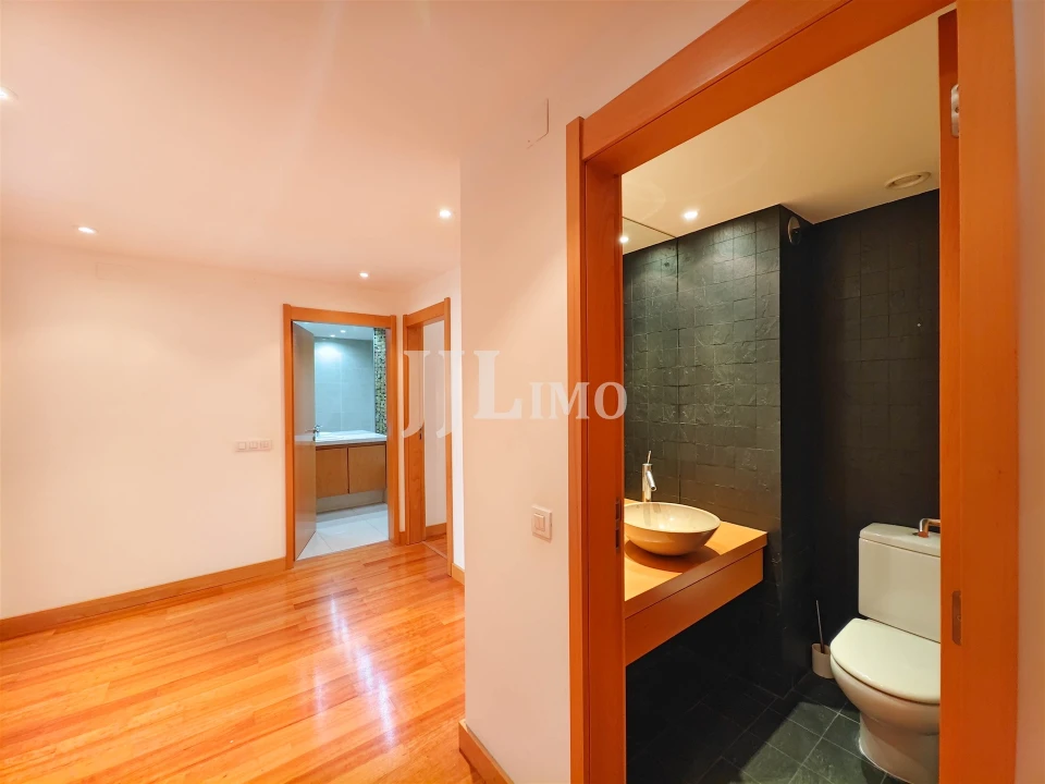 Apartamento T3 para Arrendamento em São Domingos de Benfica Foto 10