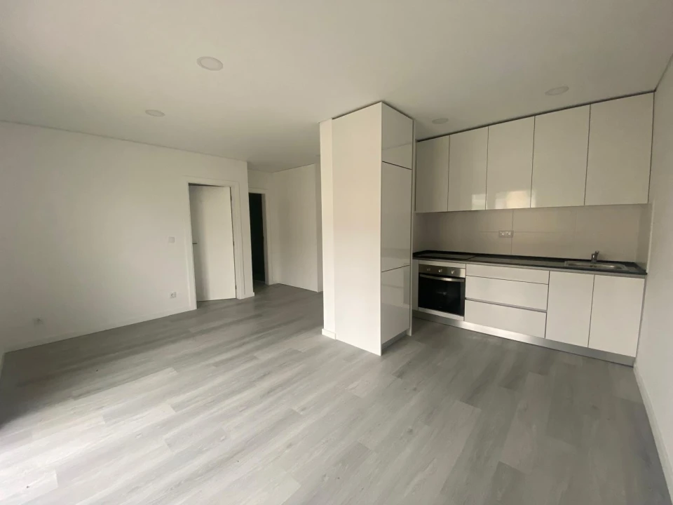 Apartamento T1 para Arrendamento em Viseu Foto 1