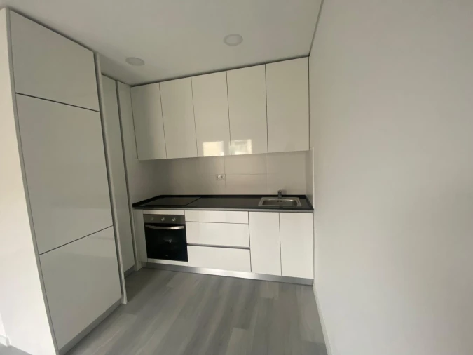 Apartamento T1 para Arrendamento em Viseu Foto 2