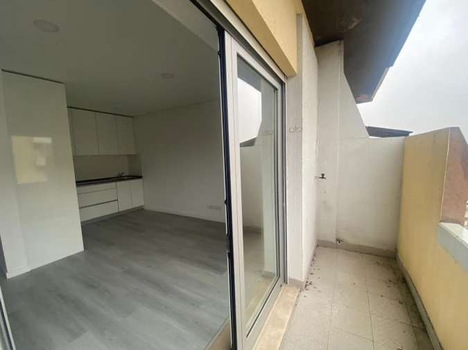 Apartamento T1 para Arrendamento em Viseu Foto 6