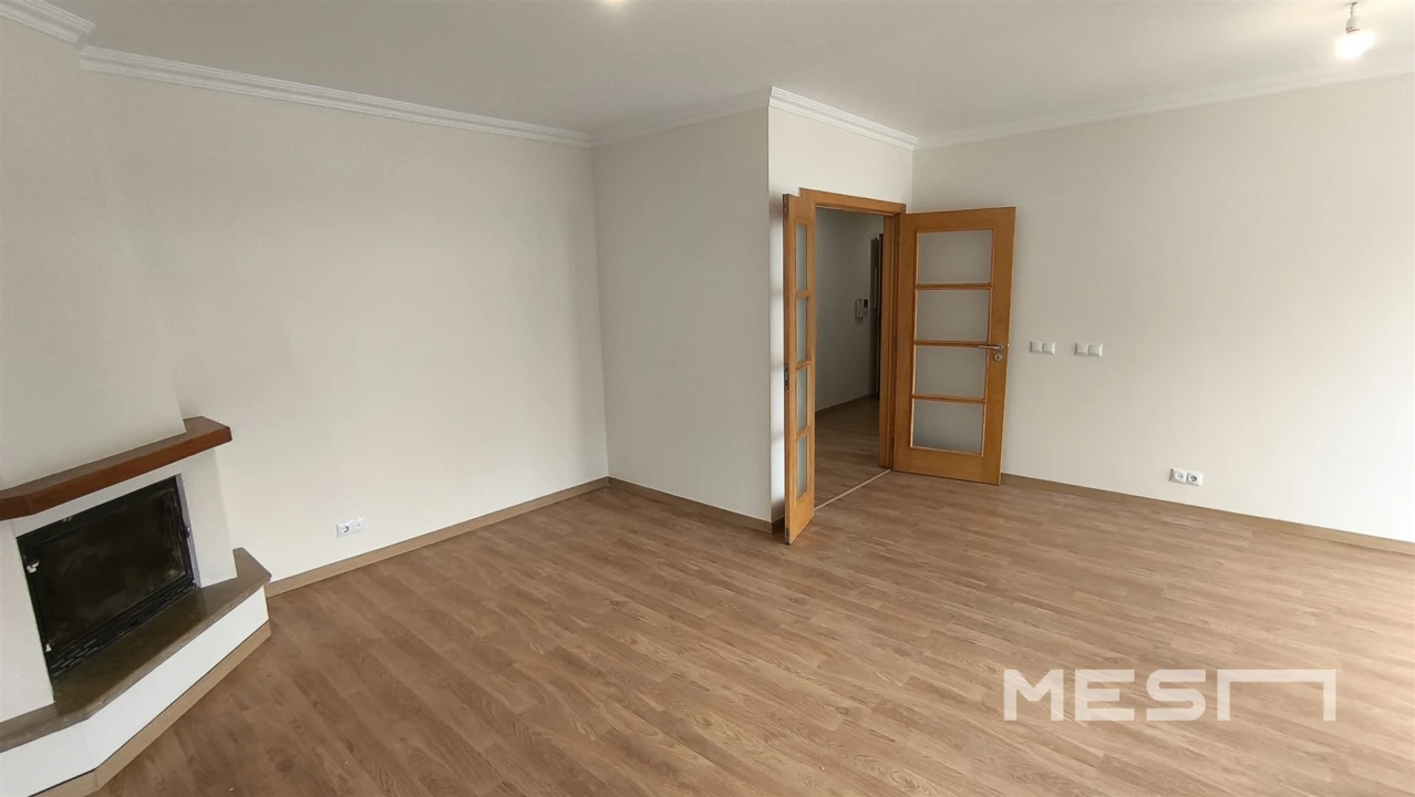 Apartamento T3 para Venda em Algueirão-Mem Martins Foto 13