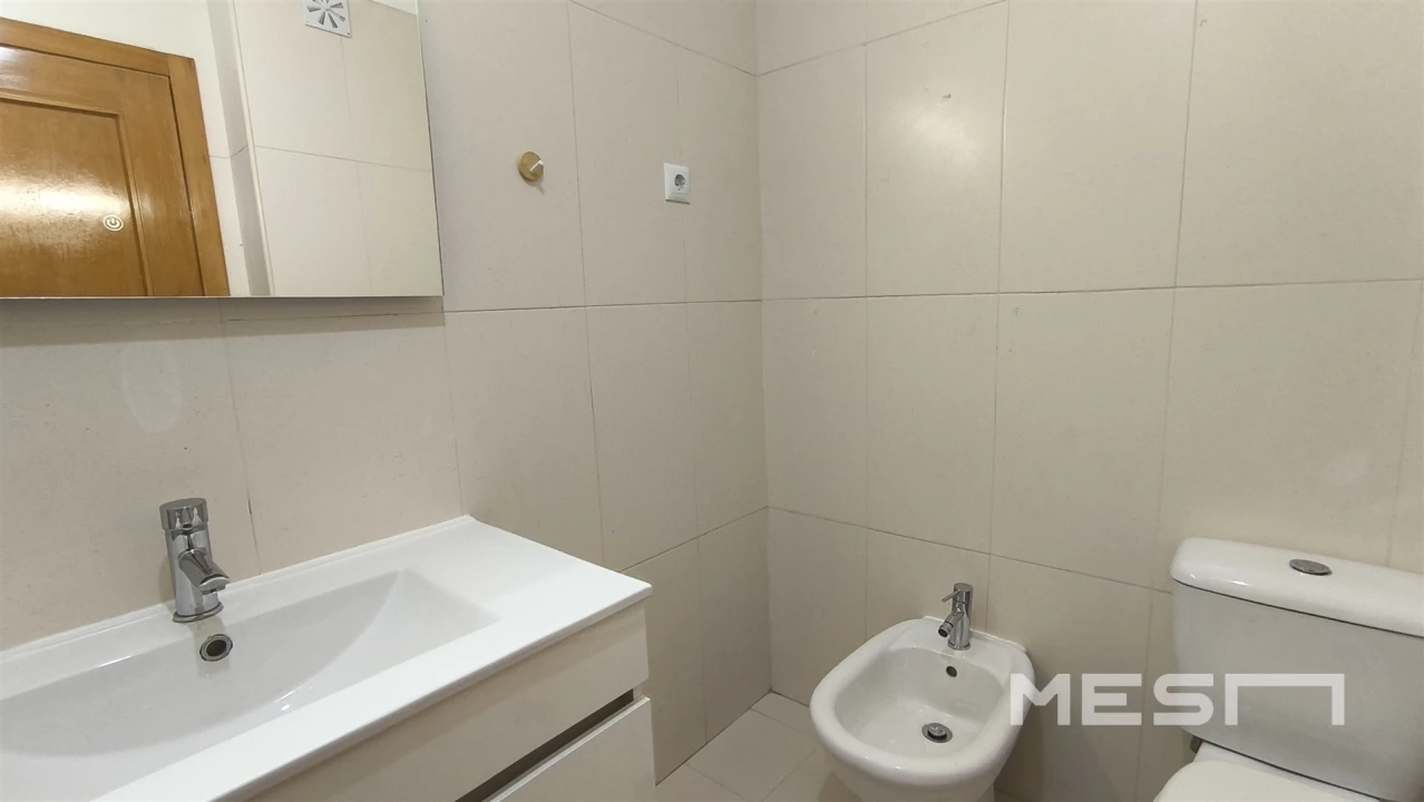 Apartamento T3 para Venda em Algueirão-Mem Martins Foto 18