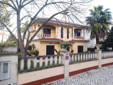 Moradia T3 para Venda em Marvila, Ribeira Santarém, São Salvador, São Nicolau