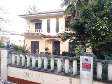 Moradia T3 para Venda em Marvila, Ribeira Santarém, São Salvador, São Nicolau