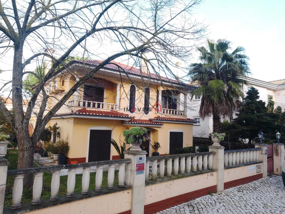 Moradia T3 para Venda em Marvila, Ribeira Santarém, São Salvador, São Nicolau Foto 1
