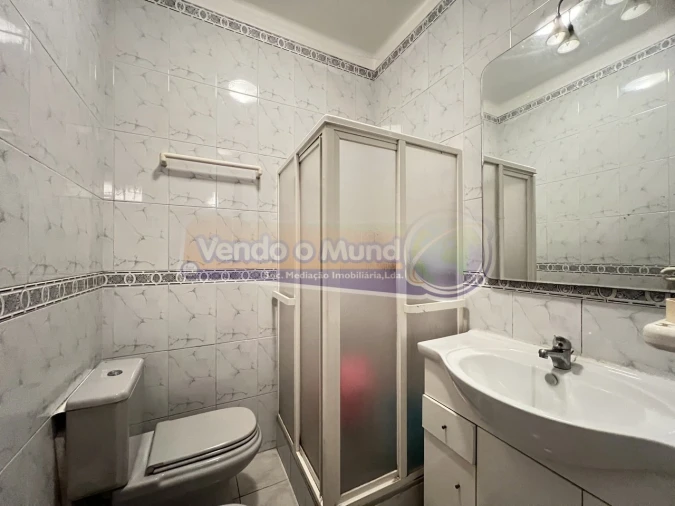 Apartamento T2 para Venda em Algés, Linda-A-Velha e Cruz Quebrada-Dafundo Foto 13
