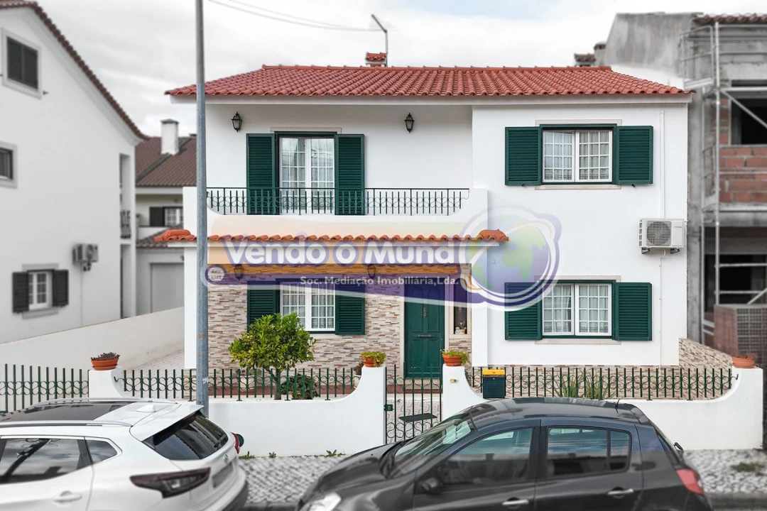 Moradia T6 para Venda em Benavente Foto 1