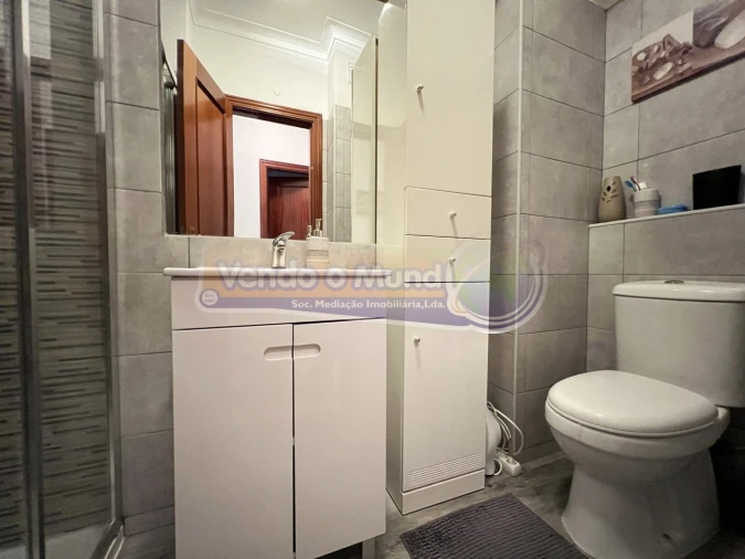 Apartamento T3 para Venda em Carregado e Cadafais Foto 18