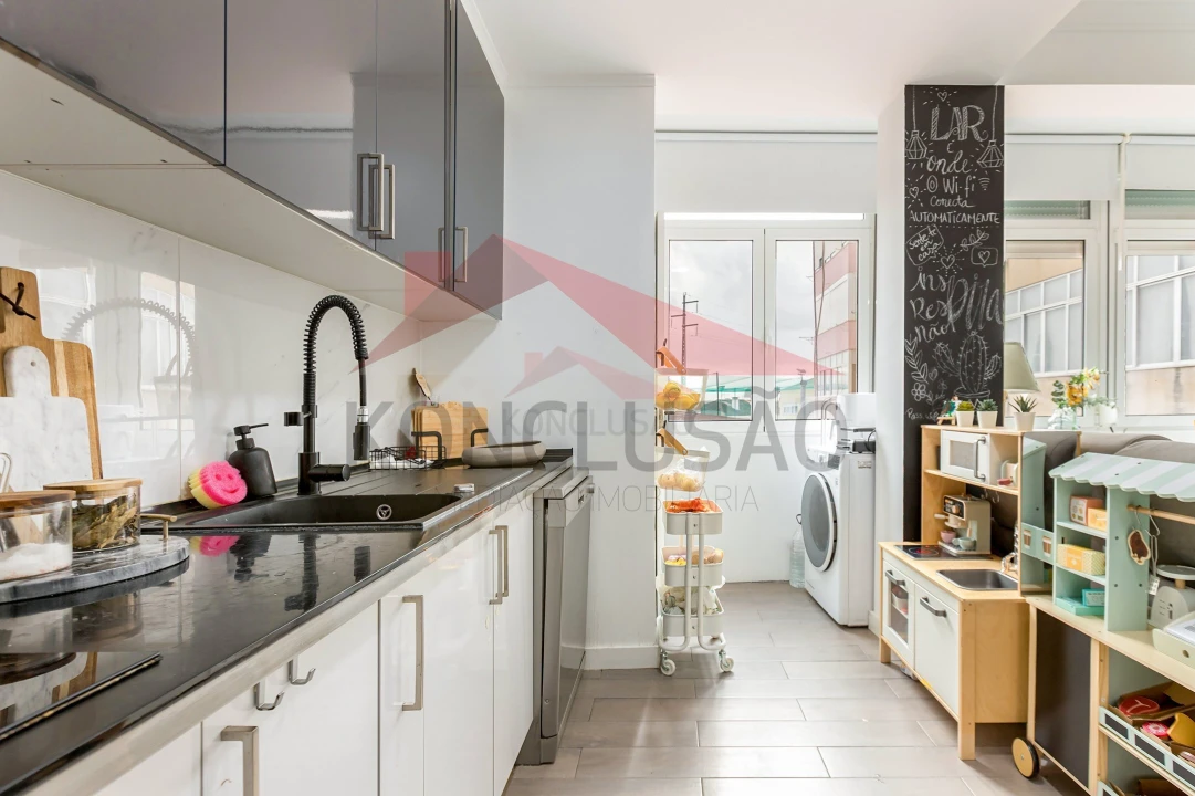 Apartamento T2 para Venda em Alverca do Ribatejo e Sobralinho Foto 2