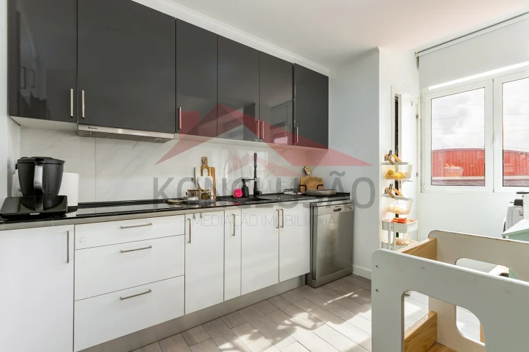 Apartamento T2 para Venda em Alverca do Ribatejo e Sobralinho Foto 10