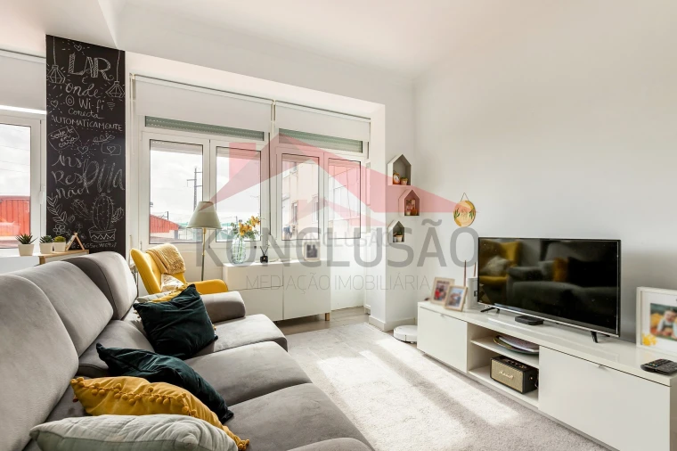 Apartamento T2 para Venda em Alverca do Ribatejo e Sobralinho Foto 1