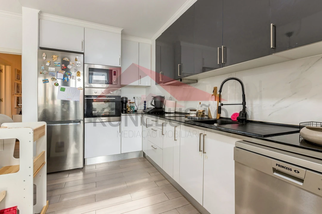 Apartamento T2 para Venda em Alverca do Ribatejo e Sobralinho Foto 8