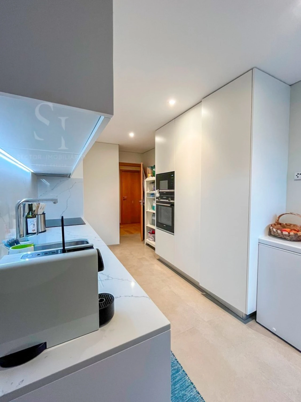 Apartamento T4 para Venda em Paranhos Foto 6