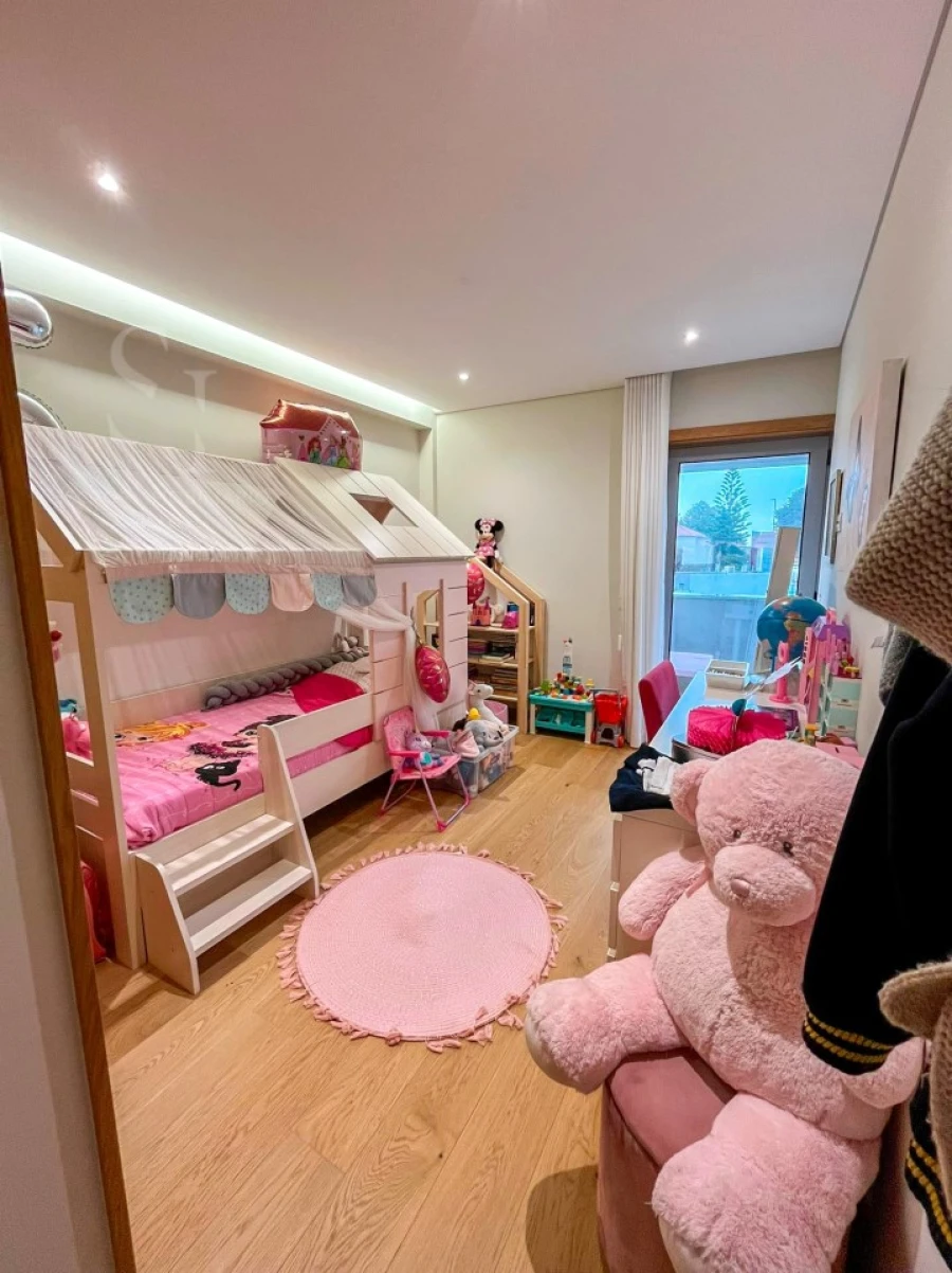 Apartamento T4 para Venda em Paranhos Foto 13