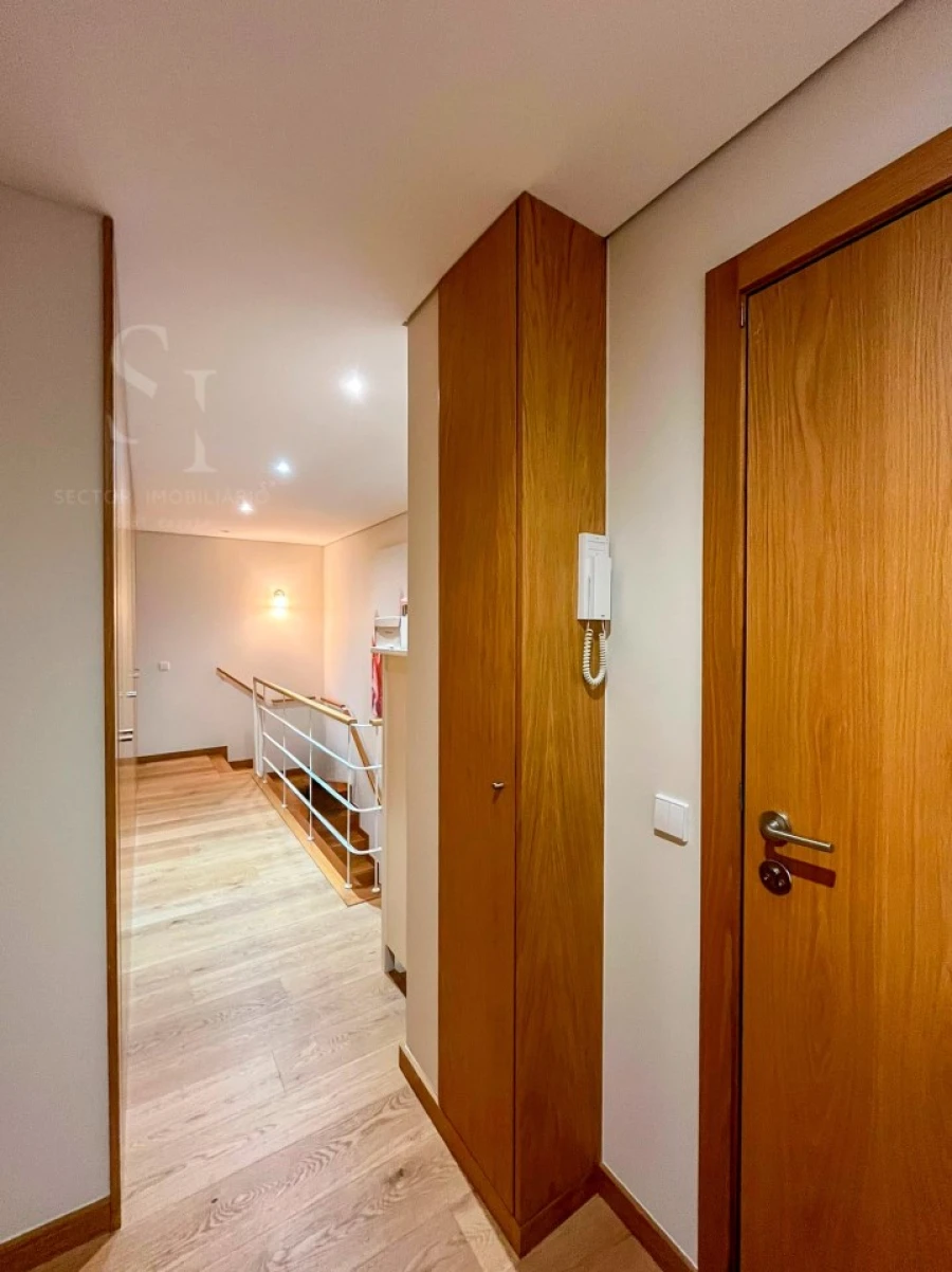 Apartamento T4 para Venda em Paranhos Foto 17