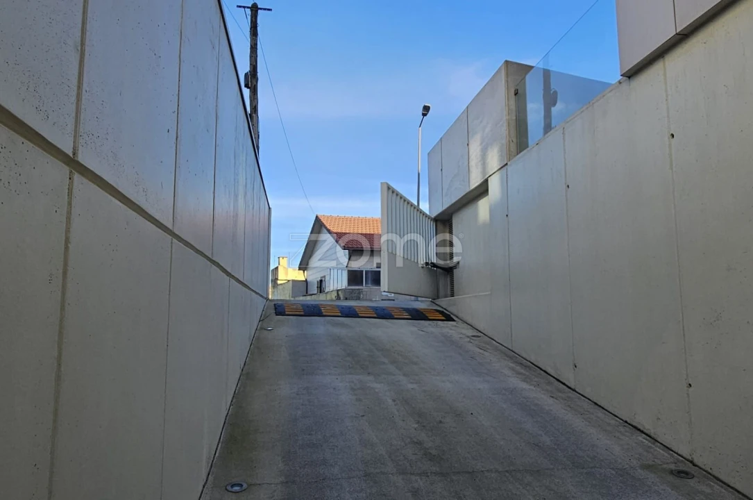 Apartamento T1 para Arrendamento em Perafita, Lavra e Santa Cruz do Bispo Foto 40