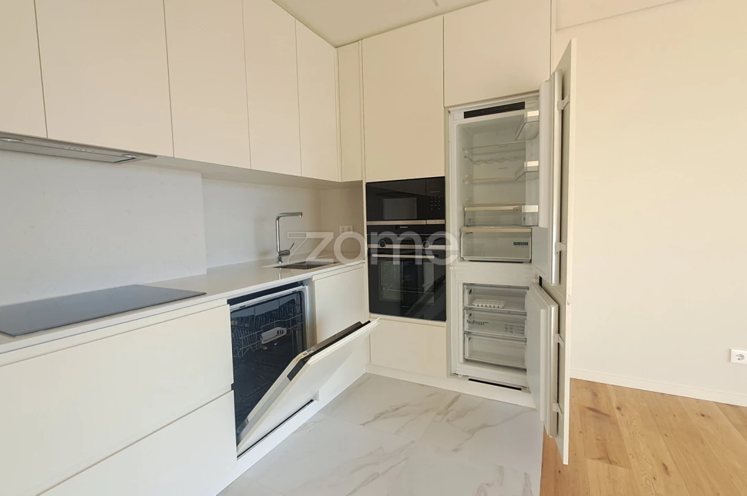 Apartamento T1 para Arrendamento em Perafita, Lavra e Santa Cruz do Bispo Foto 13
