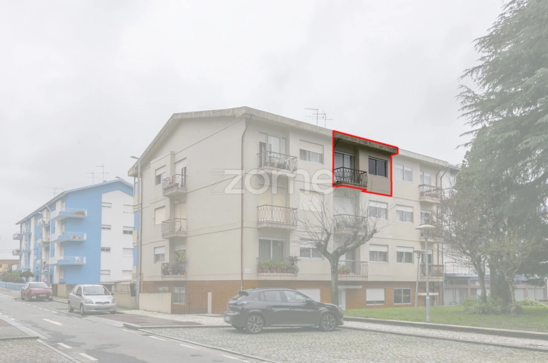 Apartamento T3 para Venda em Gondomar (São Cosme), Valbom e Jovim Foto 1