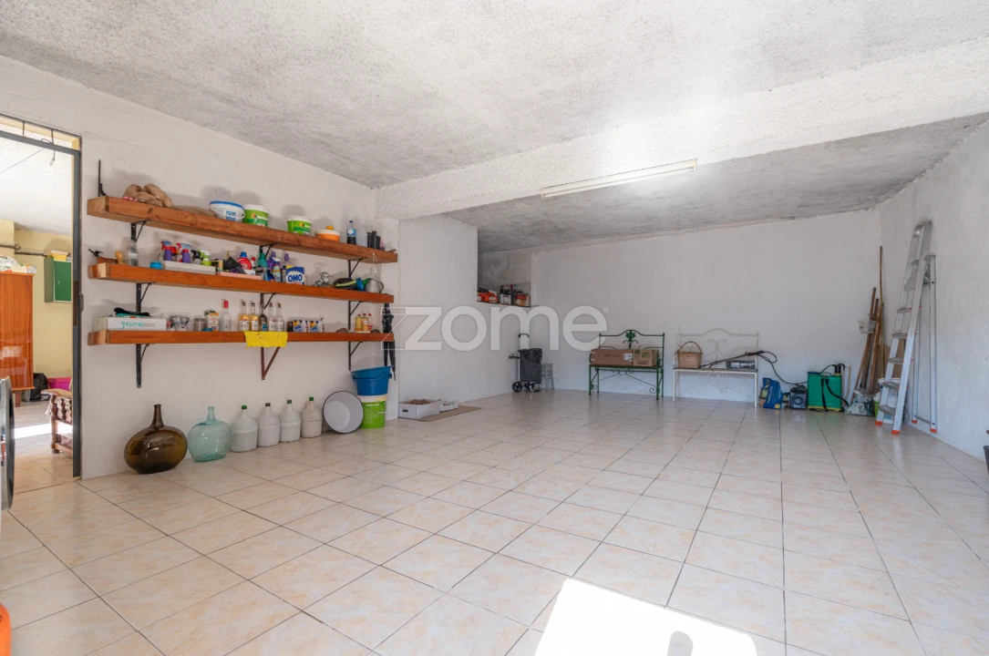 Moradia T4 para Venda em Ceira Foto 38