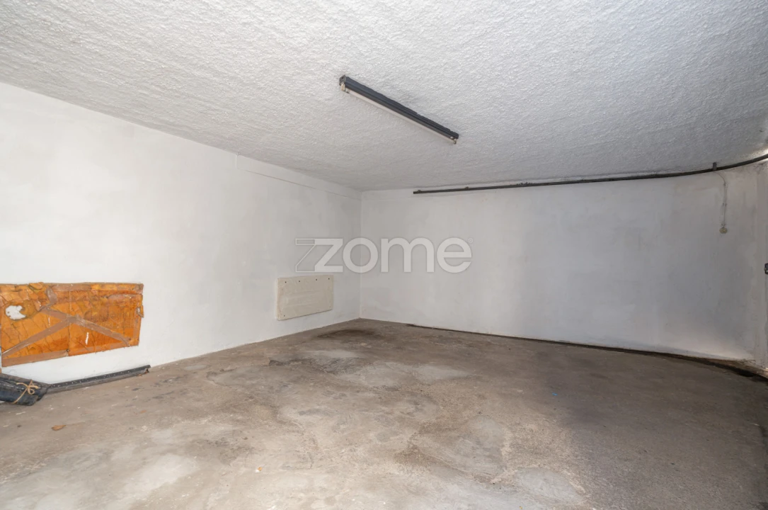 Moradia T4 para Venda em Ceira Foto 44