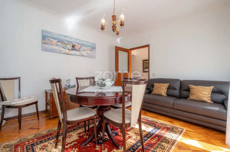 Moradia T4 para Venda em Ceira Foto 16