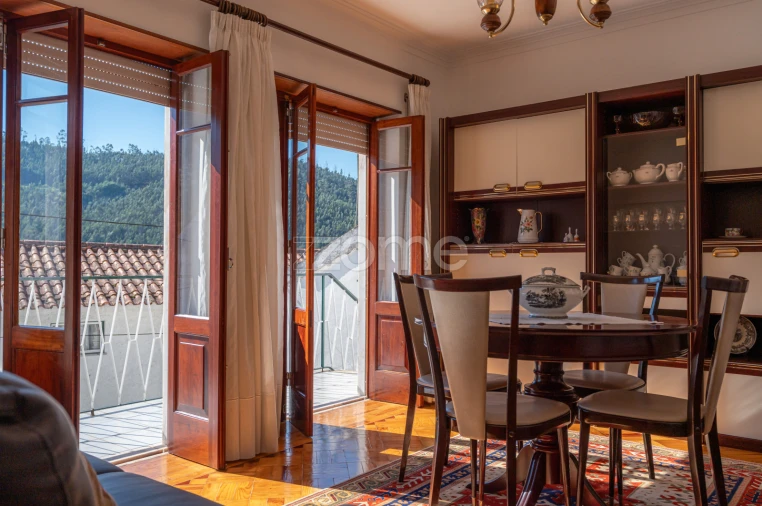 Moradia T4 para Venda em Ceira Foto 28