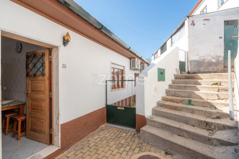 Moradia T4 para Venda em Ceira Foto 29