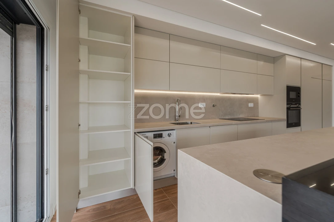 Apartamento T4 para Venda em Montijo e Afonsoeiro Foto 11