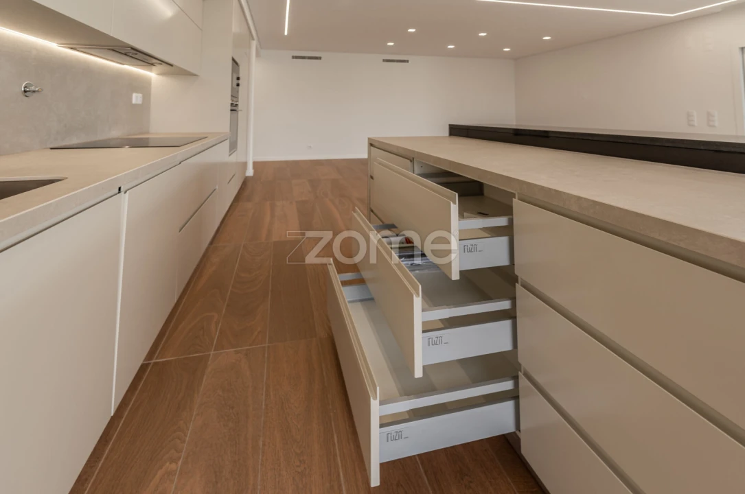 Apartamento T4 para Venda em Montijo e Afonsoeiro Foto 14