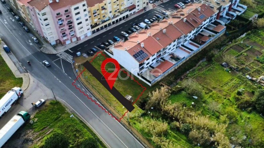 Terreno para Venda em Massamá e Monte Abraão