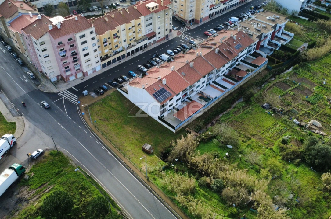 Terreno para Venda em Massamá e Monte Abraão Foto 15